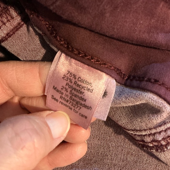 ☘️ So Burgundy Pull-On Jegging Denim Jeans - Size Small - Picture 6 of 6